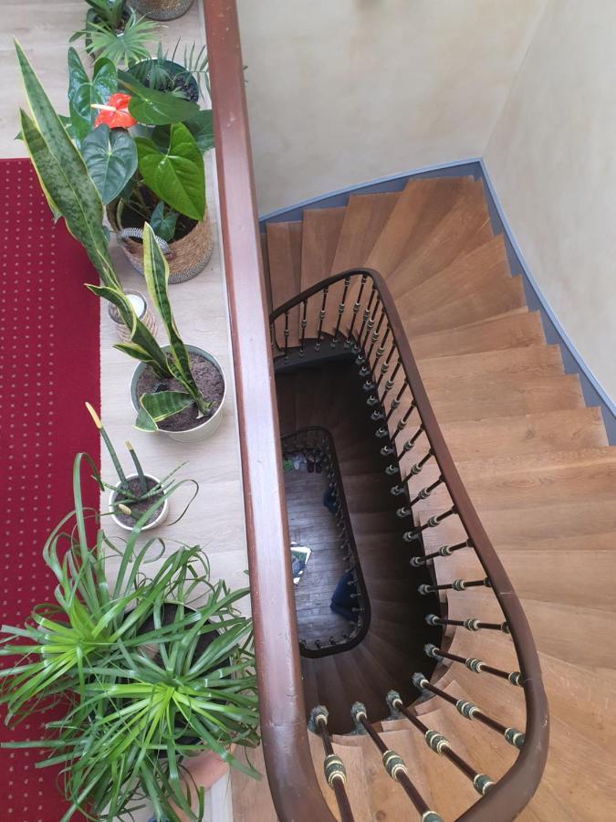 Les 5 Escales Panzió Parthenay Kültér fotó